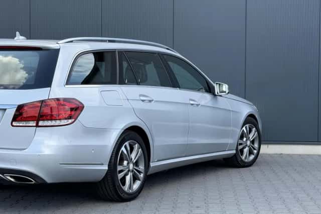 Mercedes-Benz E-Klasse (2013) thumbnail 5