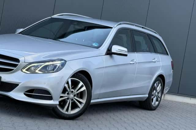 Mercedes-Benz E-Klasse (2013) thumbnail 6