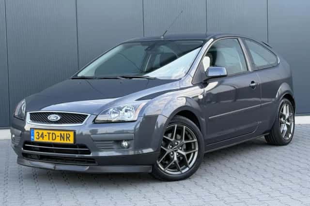 Ford Focus (2006) thumbnail 1