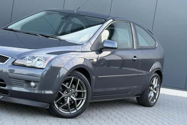 Ford Focus (2006) thumbnail 6