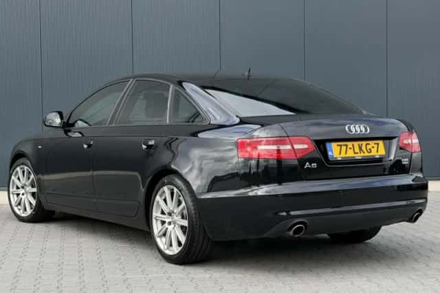 Audi A6 (2010) thumbnail 3