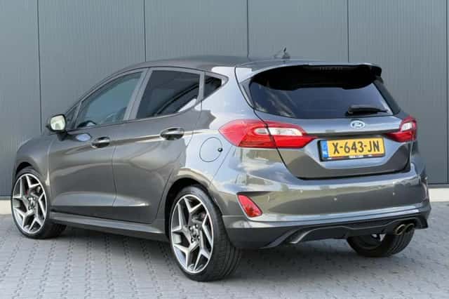 Ford Fiesta (2019) thumbnail 3
