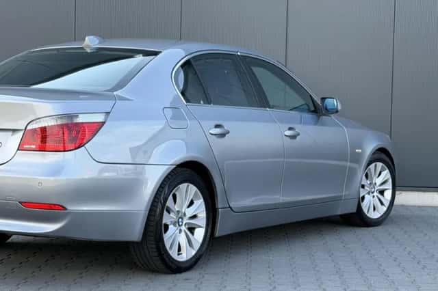 BMW 5-Serie (2007) thumbnail 5