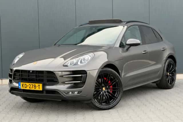 Porsche Macan (2016) thumbnail 1