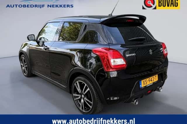 Suzuki Swift (2019) thumbnail 5