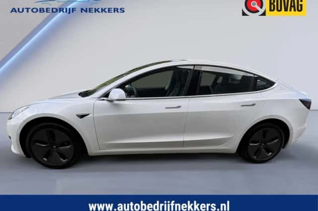 Tesla Model 3 (2019) thumbnail 4