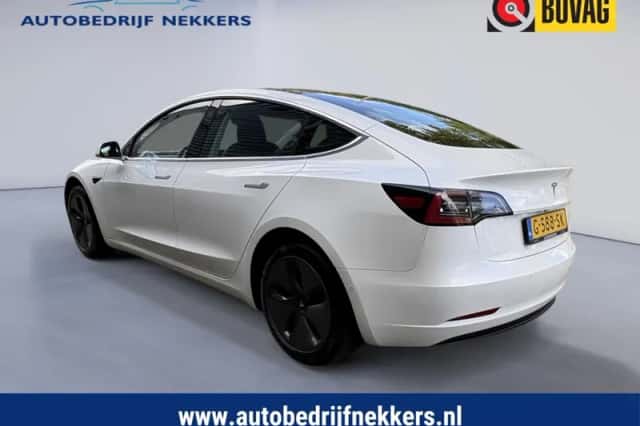 Tesla Model 3 (2019) thumbnail 5