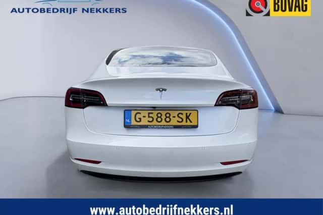 Tesla Model 3 (2019) thumbnail 6