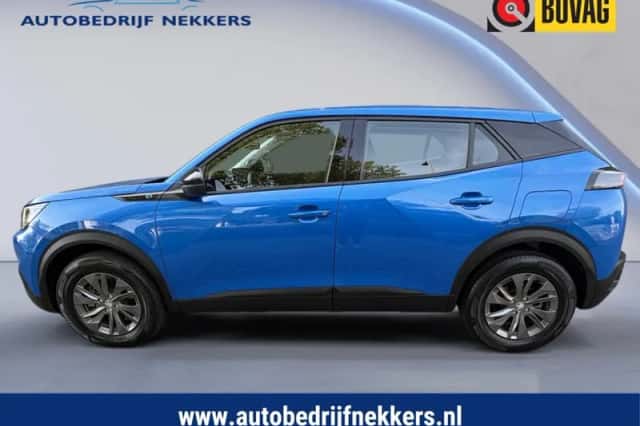 Peugeot e-2008 (2022) thumbnail 4