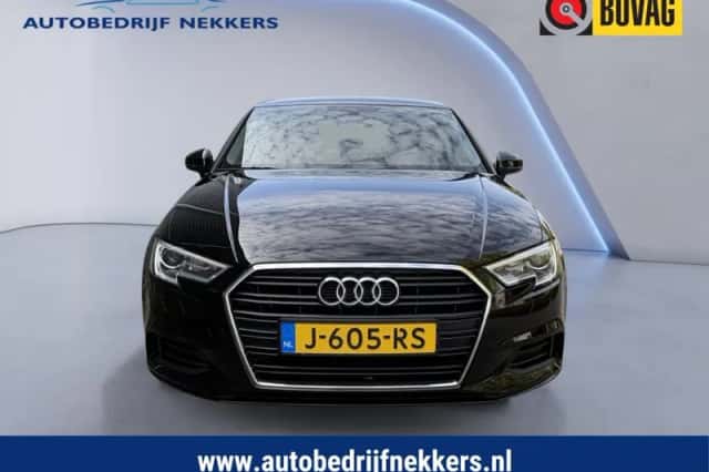 Audi A3 (2020) thumbnail 2