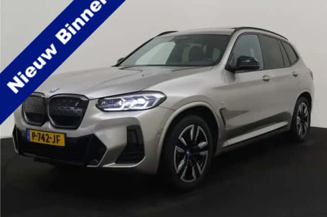 BMW iX3 (2022) thumbnail 1