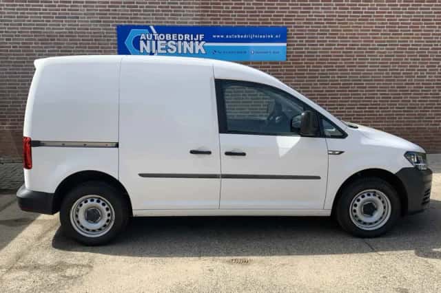 Volkswagen Caddy (2018) thumbnail 5