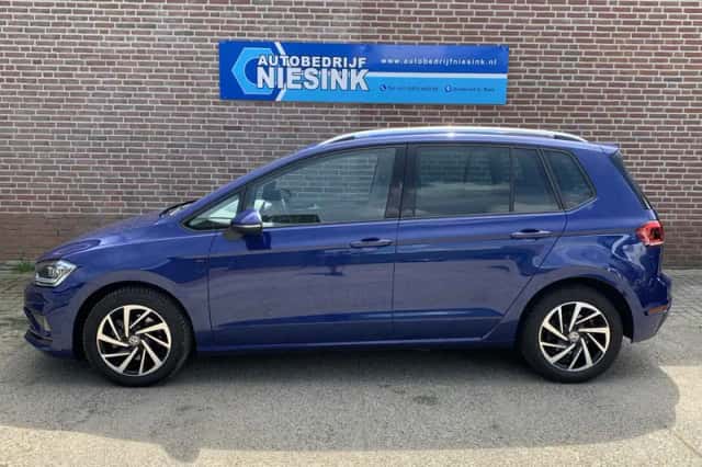 Volkswagen Golf Sportsvan (2018) thumbnail 5