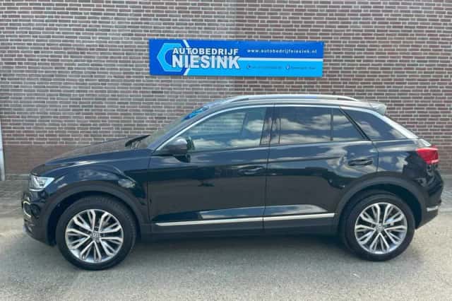Volkswagen T-Roc (2020) thumbnail 4
