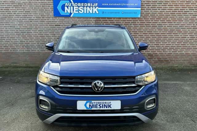 Volkswagen T-Cross (2021) thumbnail 3