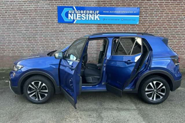Volkswagen T-Cross (2021) thumbnail 4