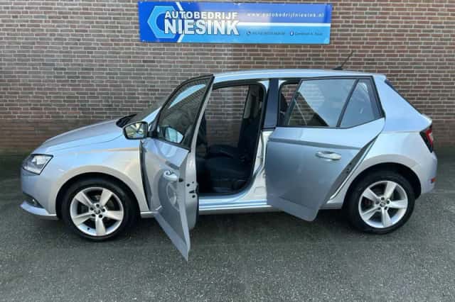 Škoda Fabia (2019) thumbnail 6