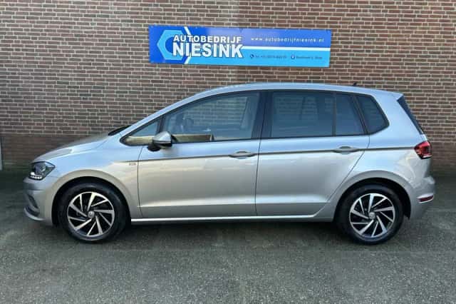 Volkswagen Golf Sportsvan (2018) thumbnail 5