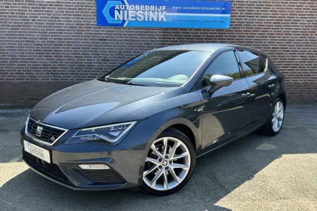 SEAT Leon (2018) thumbnail 2