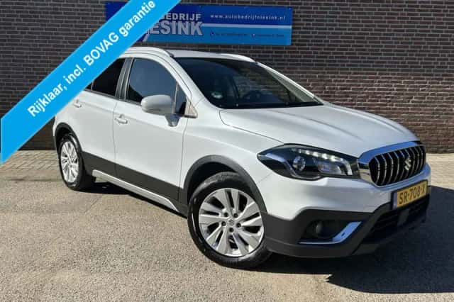 Suzuki S-Cross (2018) thumbnail 1