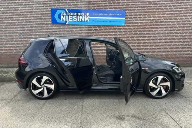 Volkswagen Golf (2019) thumbnail 6