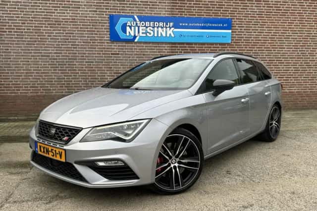 SEAT Leon (2018) thumbnail 2