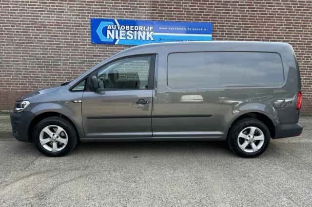 Volkswagen Caddy (2017) thumbnail 4