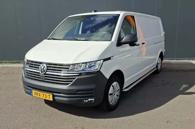 Volkswagen Transporter (2022) thumbnail 5