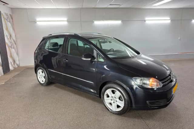 Volkswagen Golf Plus (2010) thumbnail 2