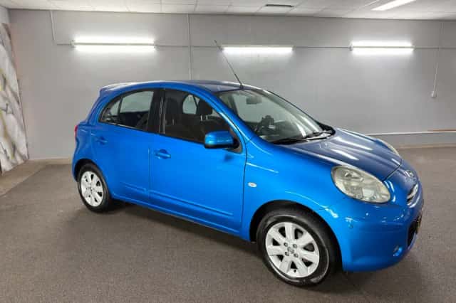 Nissan Micra (2011) thumbnail 3