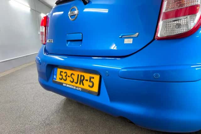 Nissan Micra (2011) thumbnail 5