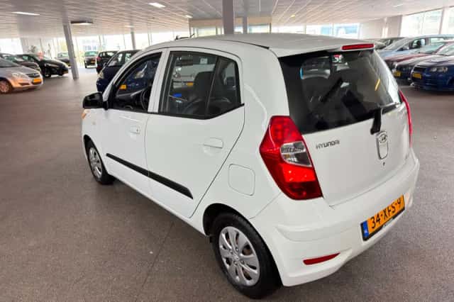 Hyundai i10 (2012) thumbnail 6