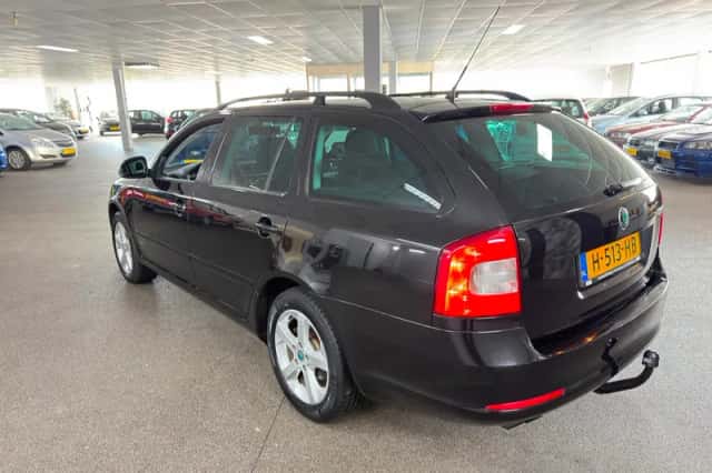 Škoda Octavia (2011) thumbnail 6
