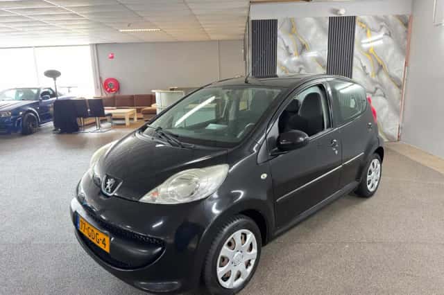 Peugeot 107 (2008) thumbnail 1