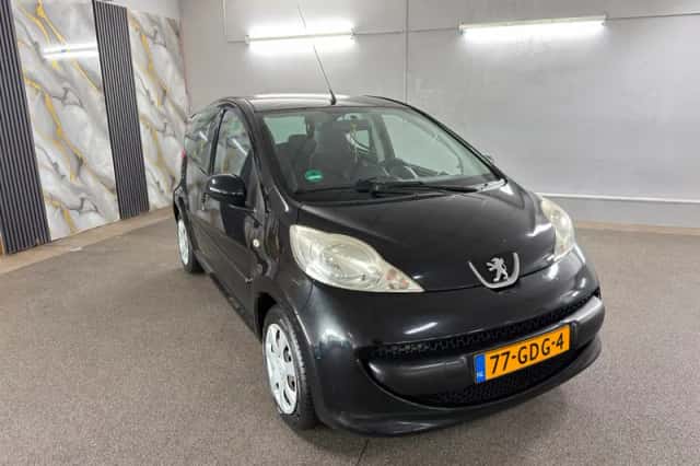 Peugeot 107 (2008) thumbnail 2