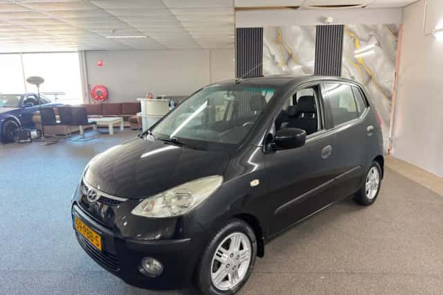 Hyundai i10 (2011) thumbnail 1