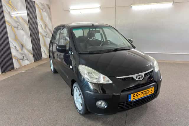 Hyundai i10 (2011) thumbnail 2
