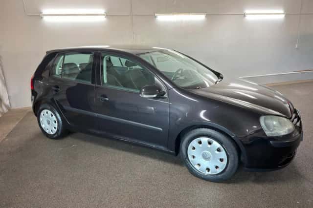 Volkswagen Golf (2004) thumbnail 3