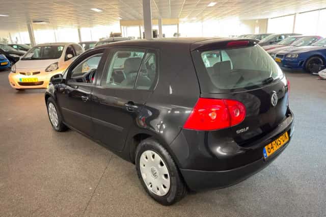 Volkswagen Golf (2004) thumbnail 6