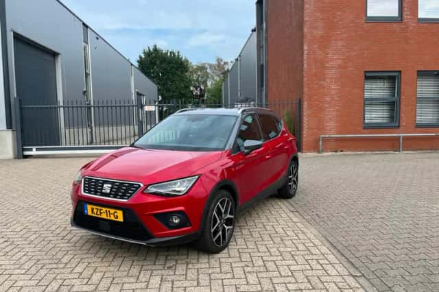 SEAT Arona (2018) thumbnail 1
