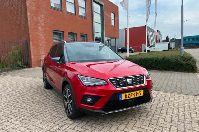 SEAT Arona (2018) thumbnail 4
