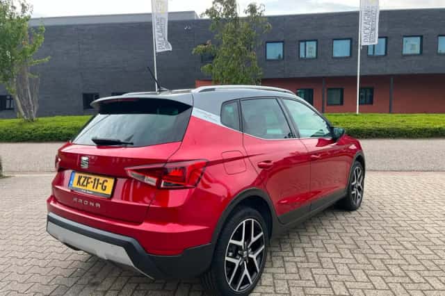 SEAT Arona (2018) thumbnail 6