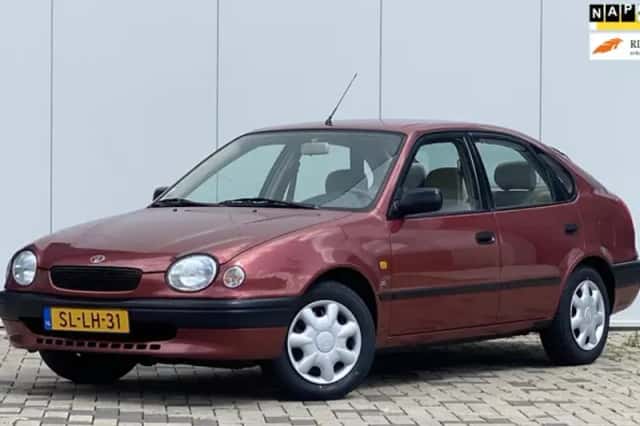 Toyota Corolla (1997) thumbnail 1