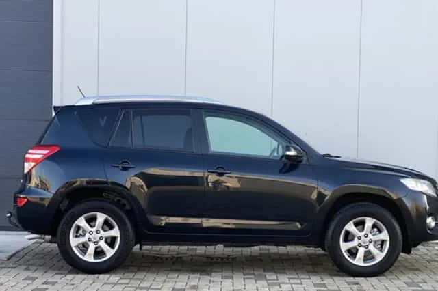 Toyota RAV4 (2012) thumbnail 6
