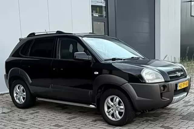 Hyundai Tucson (2007) thumbnail 3