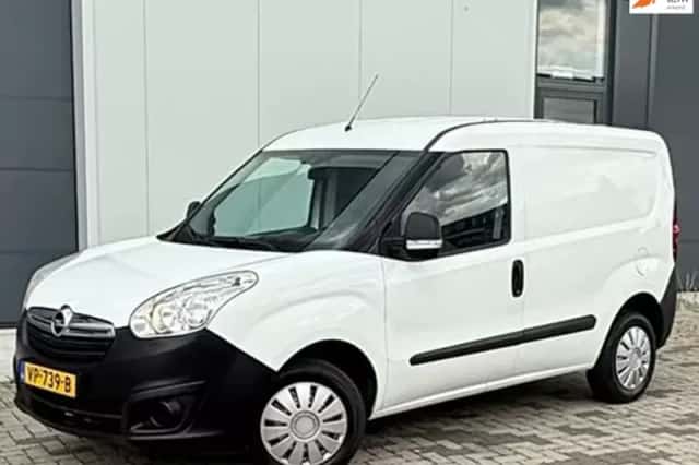 Opel Combo (2015) thumbnail 1