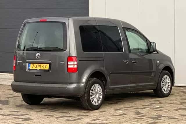 Volkswagen Caddy (2014) thumbnail 4