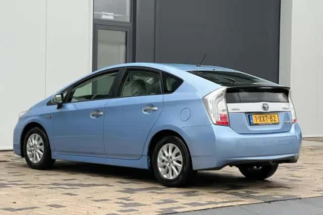 Toyota Prius (2014) thumbnail 4