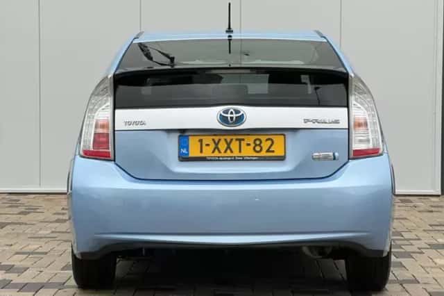 Toyota Prius (2014) thumbnail 5