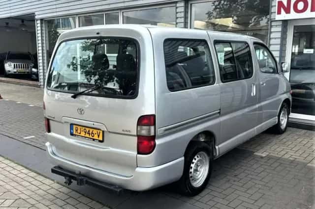 Toyota HiAce (2005) thumbnail 6